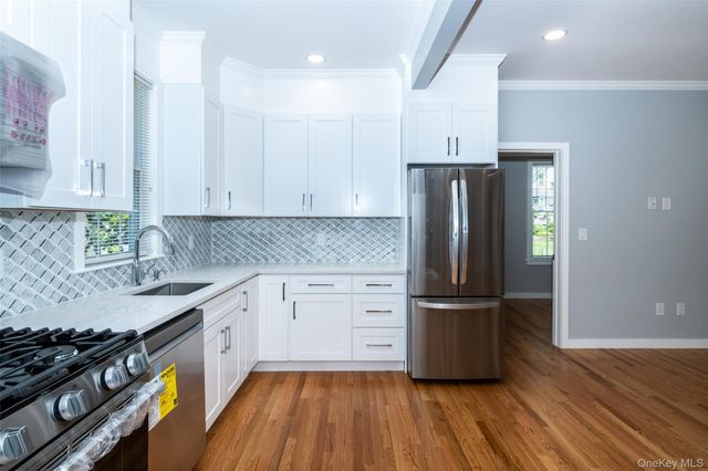118 Pershing Avenue, New Rochelle, NY 10801