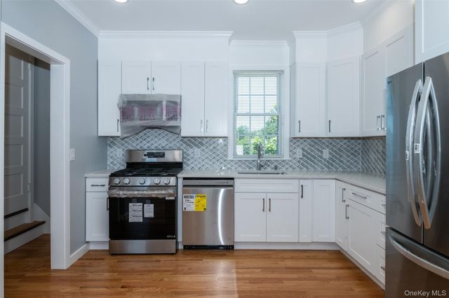 118 Pershing Avenue, New Rochelle, NY 10801
