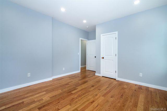 118 Pershing Avenue, New Rochelle, NY 10801