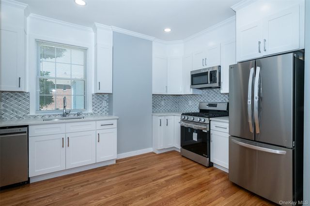 118 Pershing Avenue, New Rochelle, NY 10801