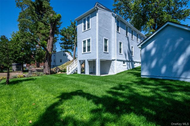 118 Pershing Avenue, New Rochelle, NY 10801