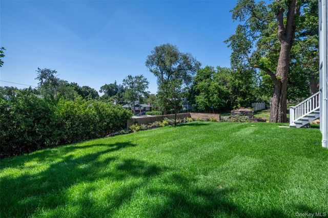 118 Pershing Avenue, New Rochelle, NY 10801