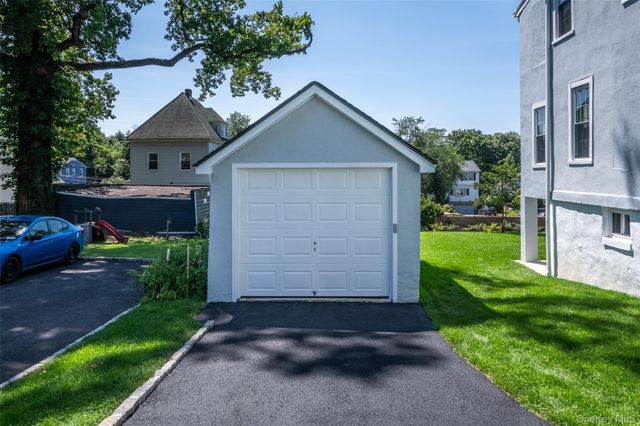 118 Pershing Avenue, New Rochelle, NY 10801
