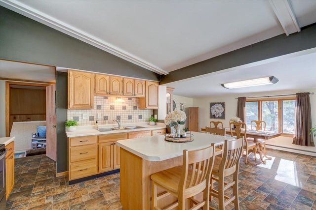 1103 Hillcrest Road, Black Earth, WI 53515