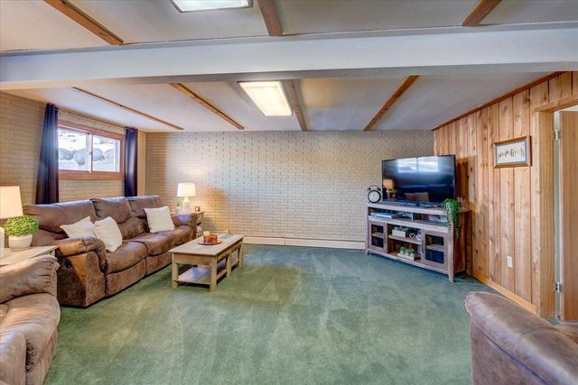 1103 Hillcrest Road, Black Earth, WI 53515