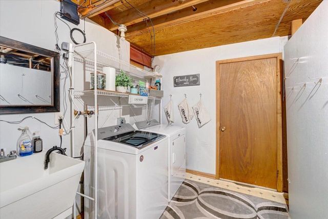 1103 Hillcrest Road, Black Earth, WI 53515