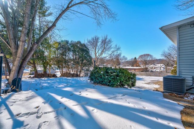 1103 Hillcrest Road, Black Earth, WI 53515