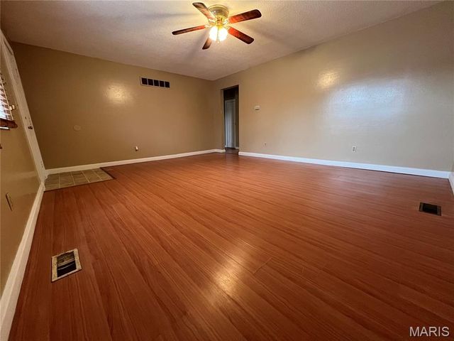 2015 1st Street, East Carondelet, IL 62240