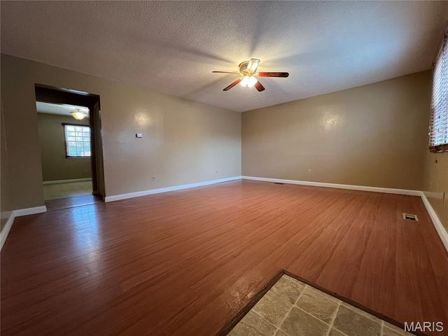 2015 1st Street, East Carondelet, IL 62240