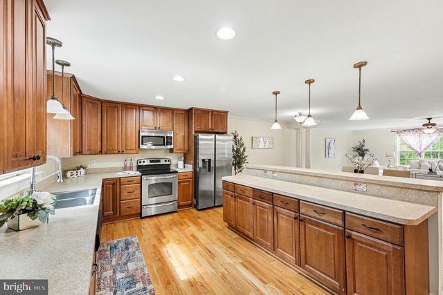 1564 PERRY RD, Winchester, VA 22602