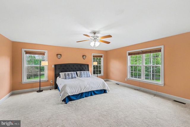 1564 PERRY RD, Winchester, VA 22602