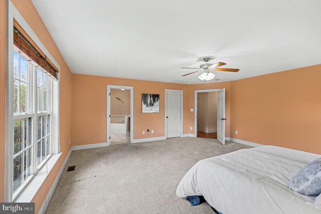 1564 PERRY RD, Winchester, VA 22602