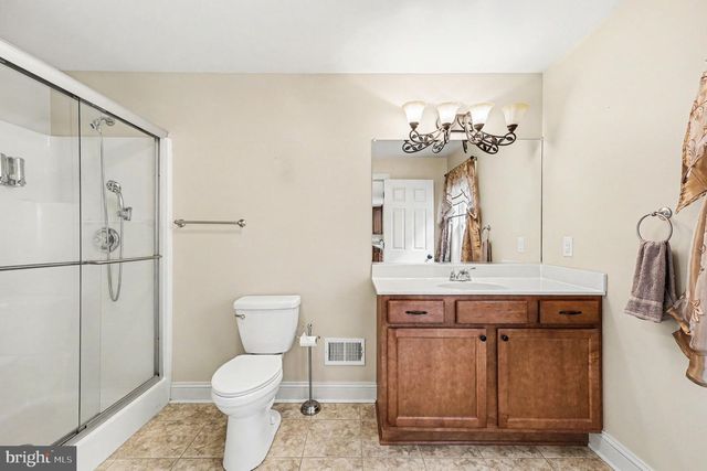 1564 PERRY RD, Winchester, VA 22602