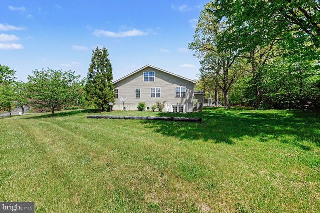 1564 PERRY RD, Winchester, VA 22602