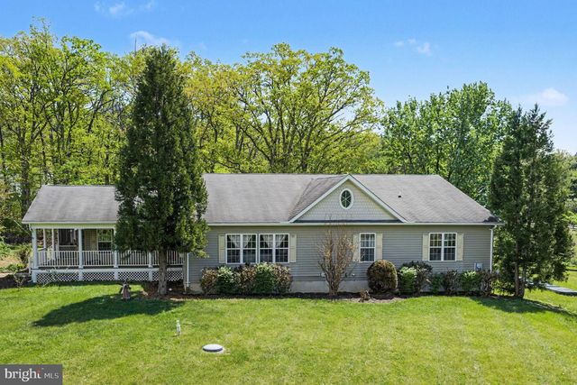 1564 PERRY RD, Winchester, VA 22602