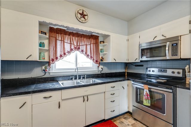 1235 Liberty Avenue, Barberton, OH 44203