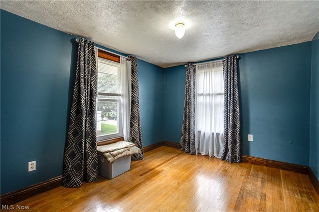 1235 Liberty Avenue, Barberton, OH 44203