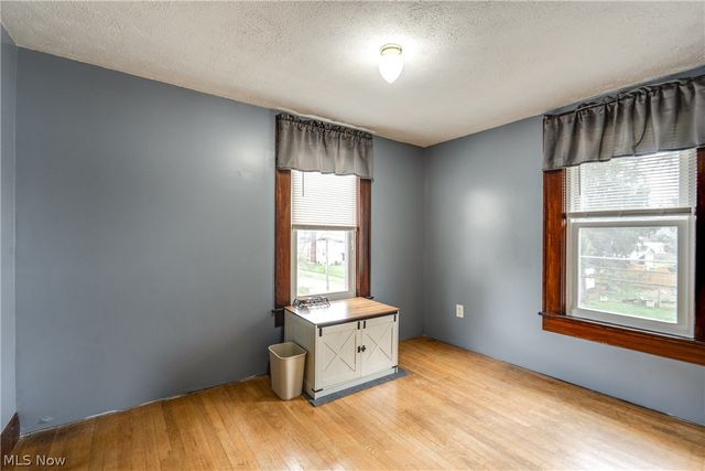 1235 Liberty Avenue, Barberton, OH 44203