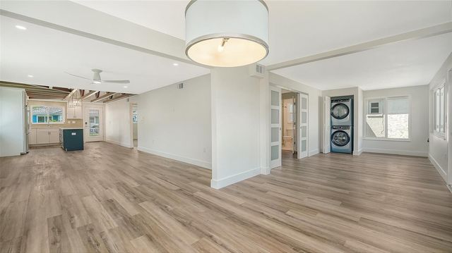 711 SPANISH DRIVE S, Longboat Key, FL 34228