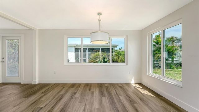 711 SPANISH DRIVE S, Longboat Key, FL 34228