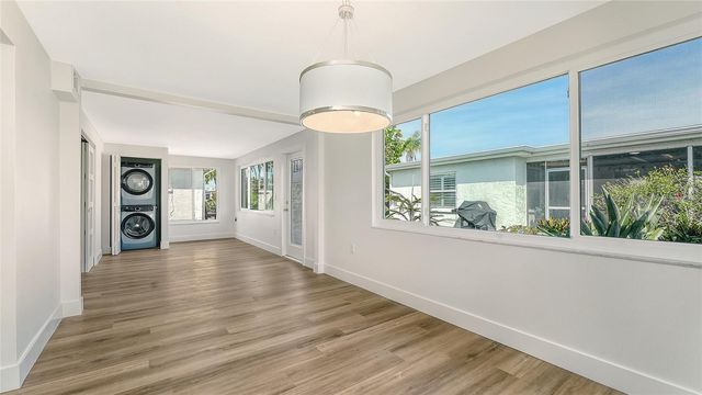 711 SPANISH DRIVE S, Longboat Key, FL 34228