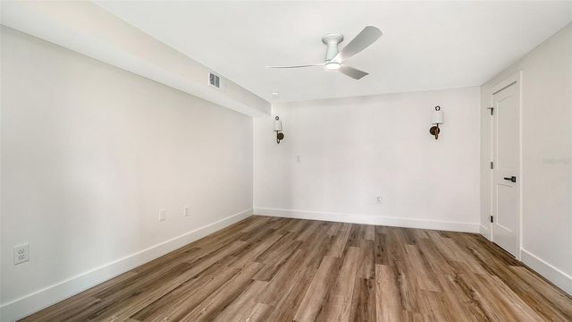 711 SPANISH DRIVE S, Longboat Key, FL 34228
