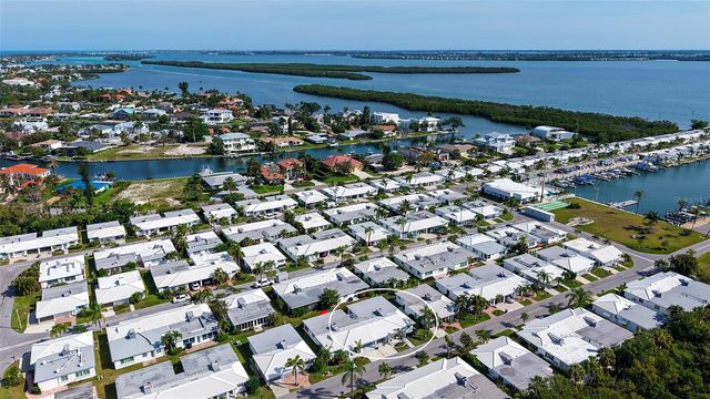 711 SPANISH DRIVE S, Longboat Key, FL 34228
