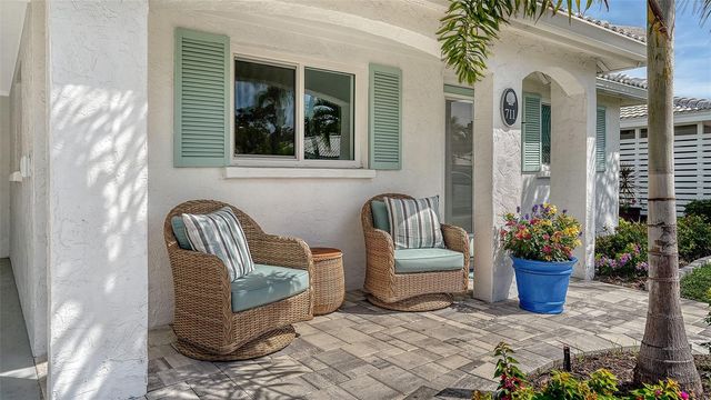 711 SPANISH DRIVE S, Longboat Key, FL 34228