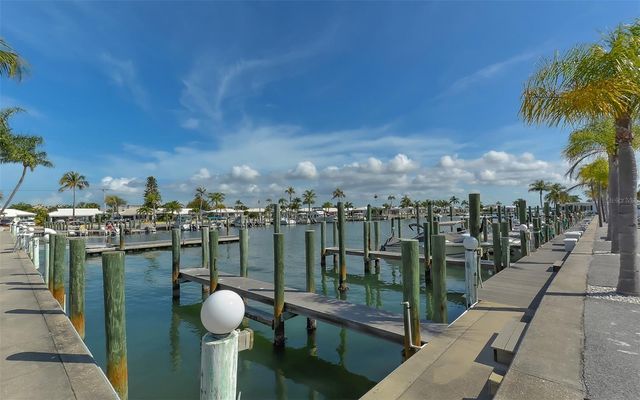 711 SPANISH DRIVE S, Longboat Key, FL 34228