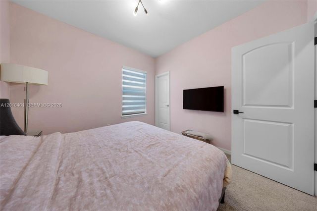 2454 Primrose Pl, Oakland Park, FL 33309