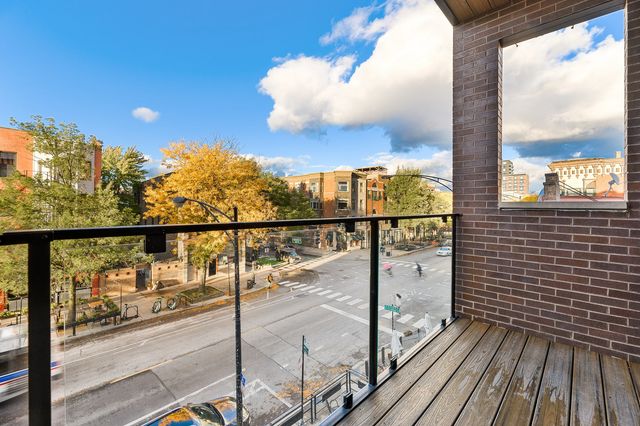 1807 W Division Street 301, Chicago, IL 60622