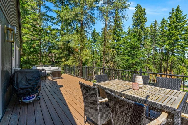 221 Gunther Loop Road, Cle Elum, WA 98922