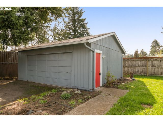 2635 Se 170TH Ave, Portland, OR 97236