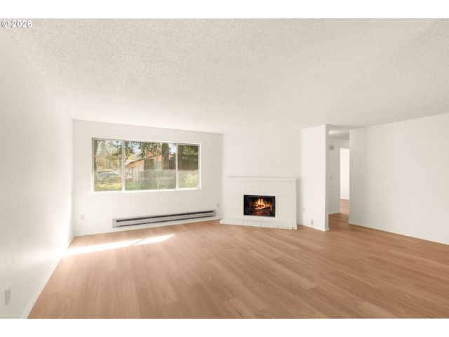 2635 Se 170TH Ave, Portland, OR 97236