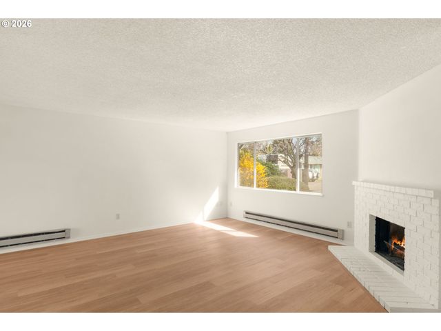 2635 Se 170TH Ave, Portland, OR 97236