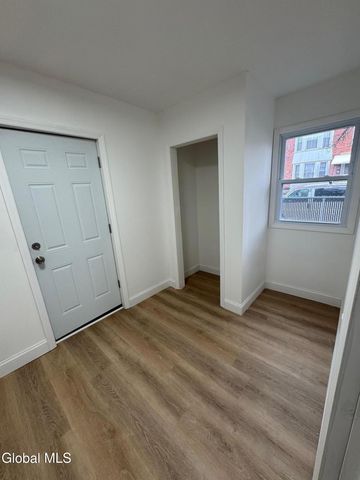 25 13th Street, Watervliet, NY 12189