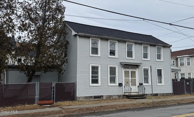 25 13th Street, Watervliet, NY 12189