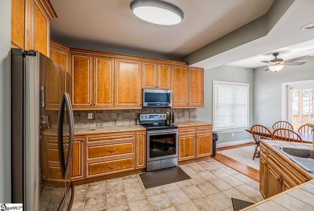 609 Chaulk Hill Court, Simpsonville, SC 29681