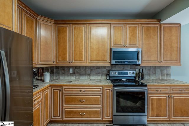 609 Chaulk Hill Court, Simpsonville, SC 29681