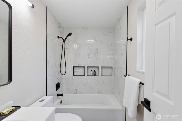 925 S 310th Place, Federal Way, WA 98003