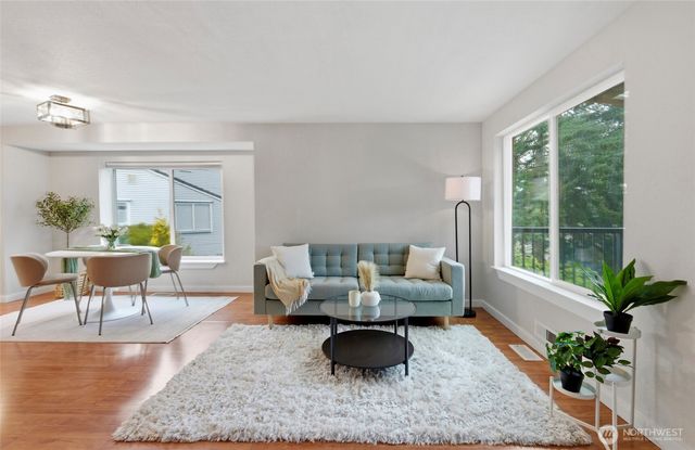 925 S 310th Place, Federal Way, WA 98003