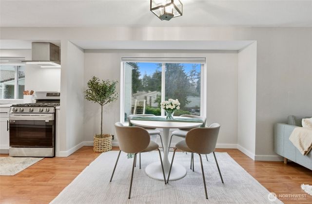 925 S 310th Place, Federal Way, WA 98003