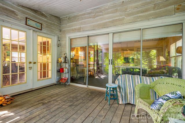 121 Ohara Circle, Hendersonville, NC 28739