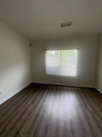 1560 Eastern Sunrise Lane, Decatur, GA 30034