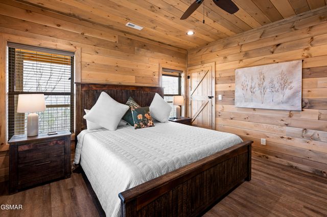 2247 Headrick Lead, Sevierville, TN 37862