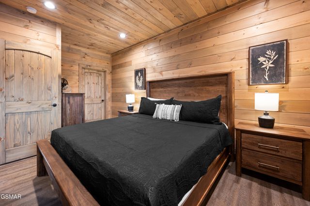 2247 Headrick Lead, Sevierville, TN 37862