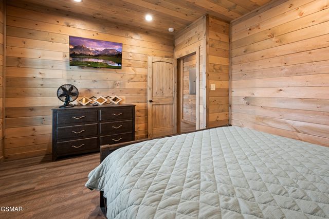 2247 Headrick Lead, Sevierville, TN 37862