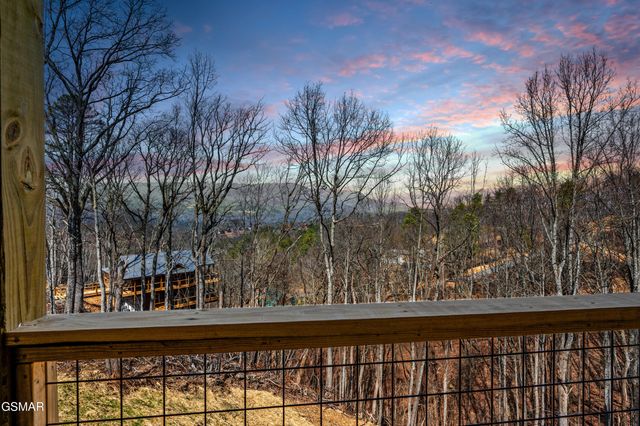 2247 Headrick Lead, Sevierville, TN 37862