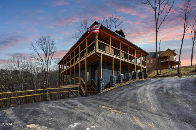 2247 Headrick Lead, Sevierville, TN 37862
