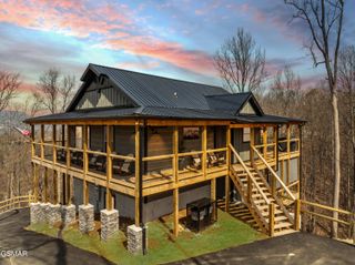 2247 Headrick Lead, Sevierville, TN 37862